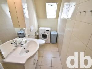 Pronájem bytu 1+kk, Karlovy Vary, Vítězná, 32 m2