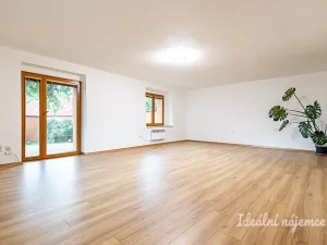 Pronájem bytu 6+kk a větší, Praha - Královice, K Uhříněvsi, 221 m2