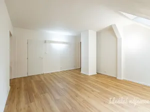 Pronájem bytu 6+kk a větší, Praha - Královice, K Uhříněvsi, 221 m2