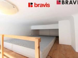 Pronájem bytu 2+1, Brno - Veveří, Jana Uhra, 41 m2