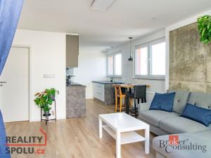 Pronájem bytu 2+kk, Praha - Bohnice, Hlivická, 55 m2