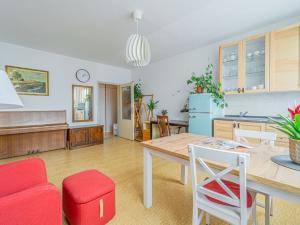 Prodej bytu 4+1, Praha - Hlubočepy, Gabinova, 96 m2