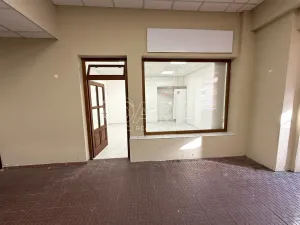 Pronájem obchodního prostoru, Benešov, Tyršova, 23 m2