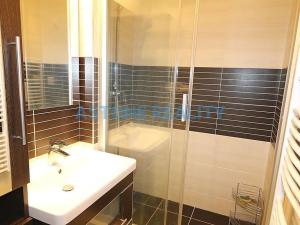 Pronájem bytu 2+kk, Praha - Hostivař, Strašnická, 47 m2