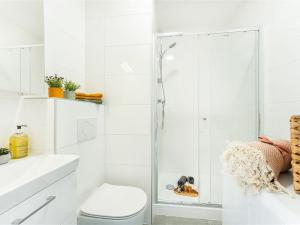 Pronájem bytu 2+kk, Praha, Bukovecká, 33 m2