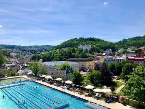 Prodej pozemku pro bydlení, Karlovy Vary, U Pilského lesa, 1453 m2