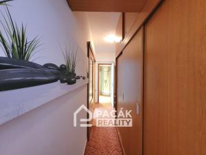 Prodej bytu 2+1, Olomouc, Družební, 46 m2