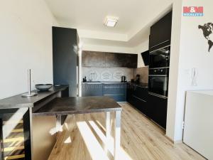 Pronájem bytu 2+kk, Oslavany, náměstí 13. prosince, 50 m2