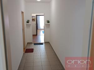 Pronájem bytu 3+kk, Praha - Zbraslav, Jaromíra Vejvody, 78 m2