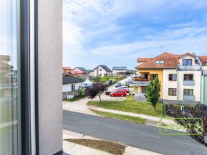 Pronájem bytu 2+kk, Strančice, K Pískovně, 52 m2