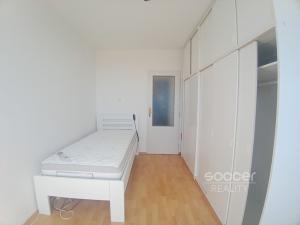 Pronájem bytu 2+kk, Praha - Kamýk, Pavlíkova, 44 m2