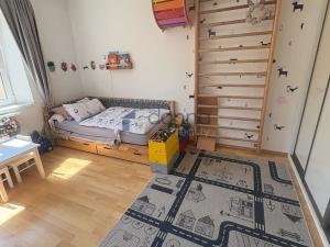 Pronájem bytu 3+kk, Praha, Na rovnosti, 60 m2