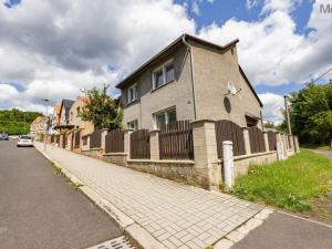 Prodej rodinného domu, Hrob, Husova, 170 m2