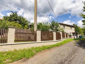 Prodej rodinného domu, Hrob, Husova, 170 m2