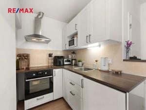 Prodej bytu 3+kk, Praha - Strašnice, Černokostelecká, 52 m2