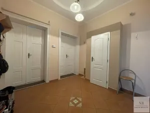 Pronájem bytu 4+1, Karlovy Vary, Bulharská, 125 m2