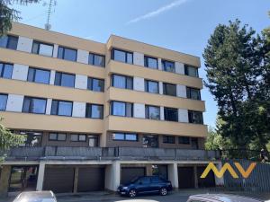 Prodej bytu 3+1, Hradec Králové - Třebeš, Pod Zámečkem, 80 m2