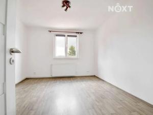 Pronájem bytu 1+kk, Žatec, Sládkova, 27 m2