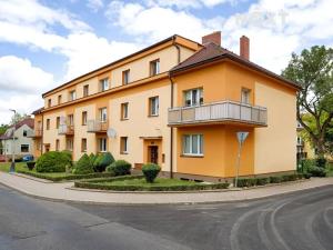 Pronájem bytu 1+kk, Žatec, Sládkova, 27 m2