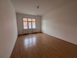 Pronájem bytu 2+kk, Praha - Vršovice, Slovinská, 51 m2