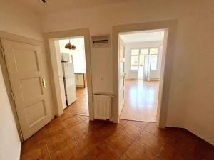 Pronájem bytu 2+kk, Praha - Vršovice, Slovinská, 51 m2