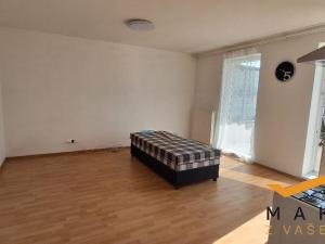Pronájem bytu 1+kk, Rousínov, Nad Školou, 37 m2