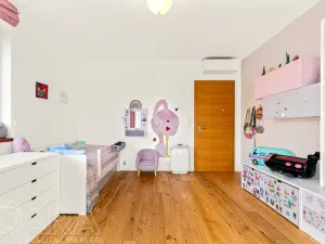 Prodej rodinného domu, Roztoky, Zvoncová, 153 m2