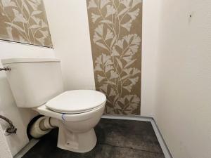 Pronájem bytu 2+kk, Plzeň, Heyrovského, 38 m2