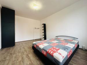Pronájem bytu 2+kk, Plzeň, Heyrovského, 38 m2