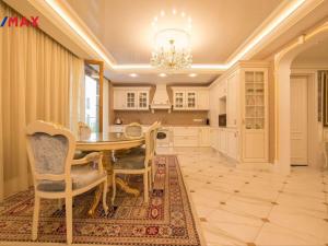 Pronájem bytu 3+kk, Karlovy Vary, Libušina, 117 m2