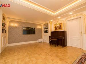 Pronájem bytu 3+kk, Karlovy Vary, Libušina, 117 m2