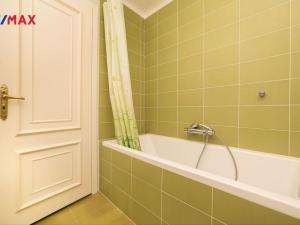 Pronájem bytu 3+kk, Karlovy Vary, Libušina, 117 m2