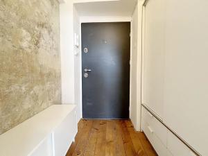 Pronájem bytu 1+kk, Praha - Vršovice, Moskevská, 19 m2