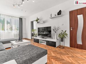 Prodej bytu 2+1, Karlovy Vary - Stará Role, Fibichova, 68 m2