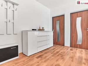 Prodej bytu 2+1, Karlovy Vary - Stará Role, Fibichova, 68 m2