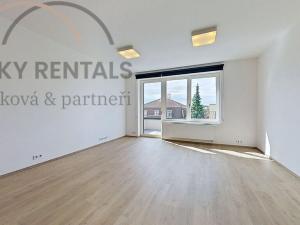 Pronájem bytu 1+kk, Praha - Velká Chuchle, Na hvězdárně, 36 m2