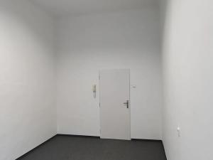 Pronájem kanceláře, Hradec Králové, Československé armády, 15 m2