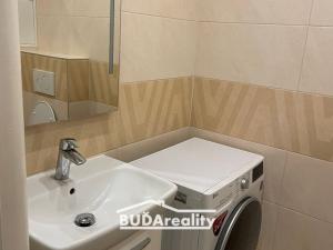 Pronájem bytu 2+1, Zlín, Tyršova, 56 m2