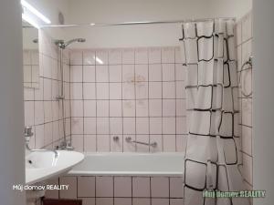 Pronájem bytu 2+kk, Praha - Letňany, Letovská, 44 m2