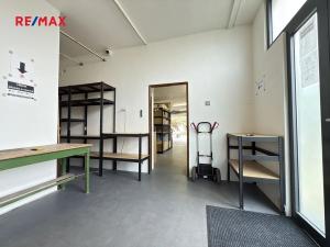 Pronájem skladu, Horní Bříza, Sídlištní, 145 m2