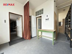 Pronájem skladu, Horní Bříza, Sídlištní, 145 m2