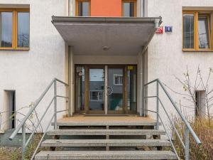 Pronájem bytu 1+kk, Praha - Záběhlice, Na lávce, 37 m2