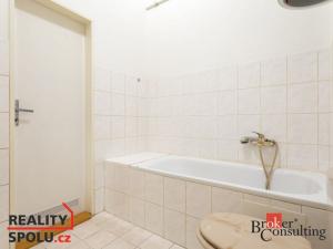 Pronájem bytu 2+kk, Opava - Město, Kolářská, 51 m2