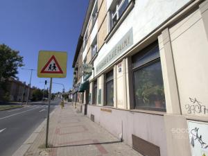 Pronájem restaurace, Praha - Kobylisy, Čimická, 90 m2