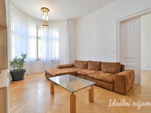 Pronájem bytu 3+1, Brno, Čápkova, 97 m2