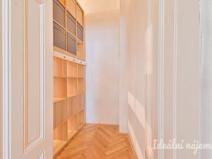 Pronájem bytu 3+1, Brno, Čápkova, 97 m2