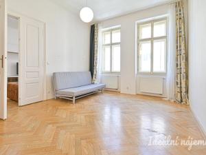 Pronájem bytu 3+1, Brno, Čápkova, 97 m2