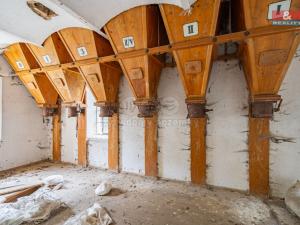 Prodej historického objektu, Klatovy - Beňovy, 934 m2