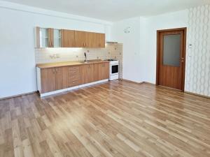Pronájem bytu 2+kk, Praha - Holešovice, U Uranie, 41 m2