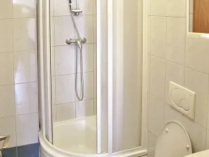 Pronájem bytu 2+kk, Praha - Holešovice, U Uranie, 41 m2
